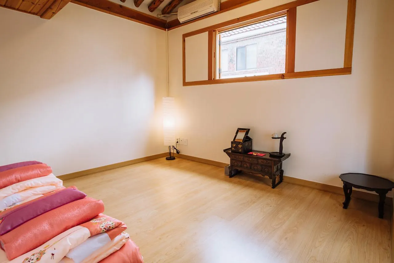 Wudang Villa Szöul 0*,
